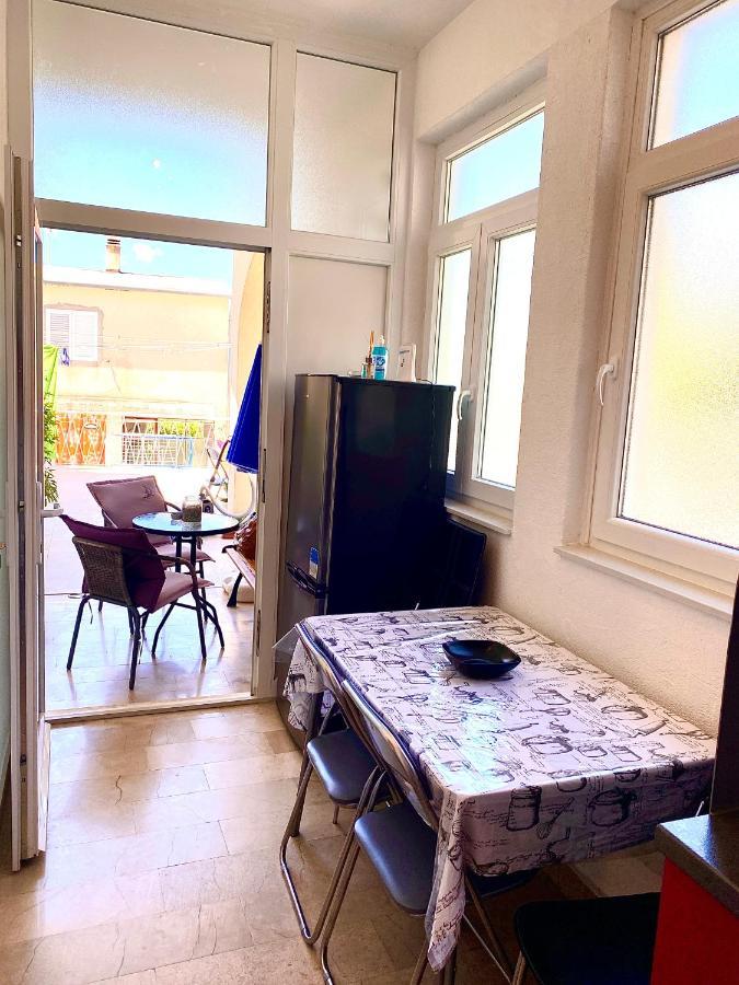 Apartment Carevic Baška Voda エクステリア 写真
